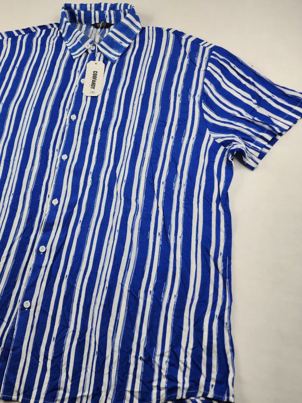 Coofandy Mens 2XL Blue White Striped Short Sleeve Lightweight Button Shirt NWT